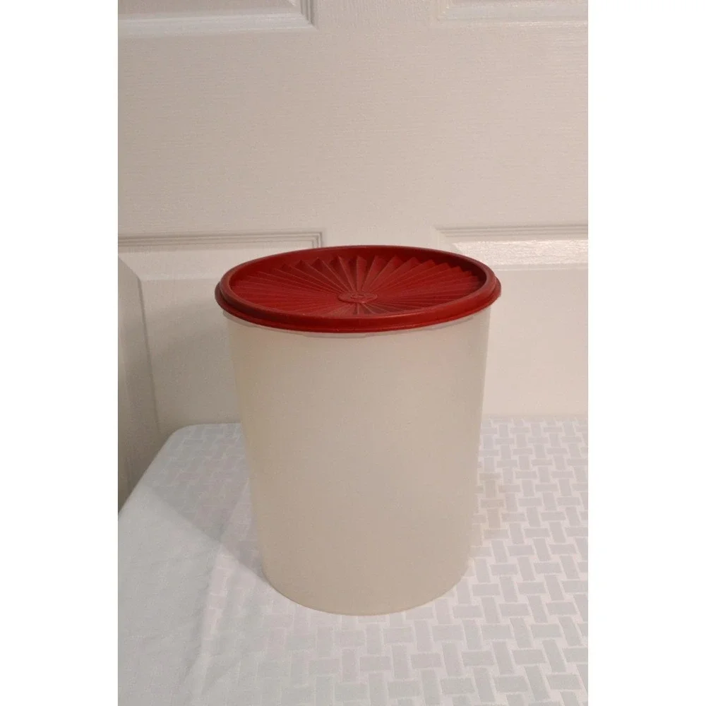 VTG Tupperware 17 Cup Decorator Canister Storage #805 w/ Red Servalier Lid #806